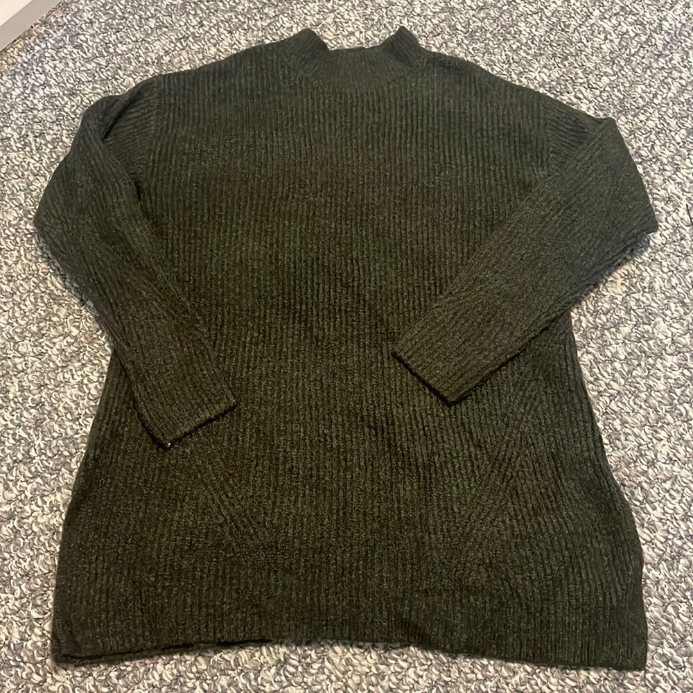 Old navy mock neck sweater